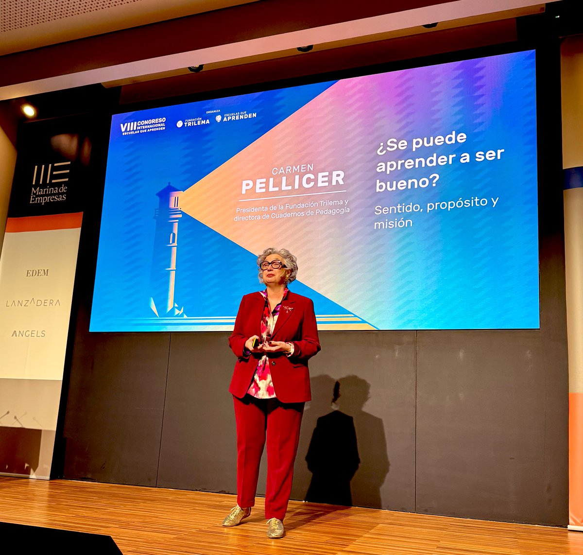 MartinVarelaDav's tweet photo. El desafío de aprender a ser buenos con la ética como horizonte ineludible y obligatorio para nuestra sociedad @carmenpellicer_ en el VIII #CongresoInternacionalEQAp @trilemaedu 
La anticipación y la prevención como clave para los sistemas educativos. https://t.co/jbSHqYiOcH