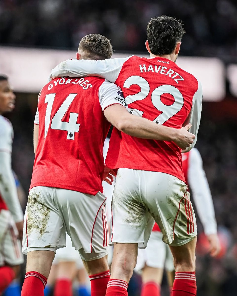 Arsenal fans, share your handles let's connect with you gunners.