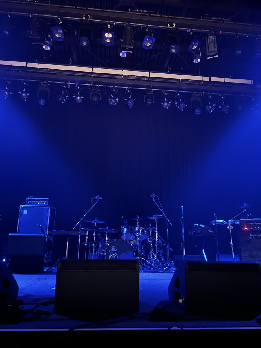 q3pAeka4rRuZLNY's tweet image. 楽しみ過ぎます🥰✨

早く始まらないかしら

#riddim saunter
#back drop bomb