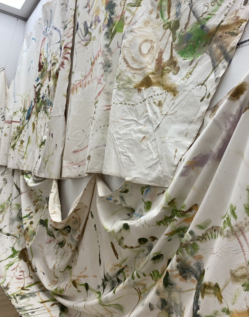 haruchiman__'s tweet photo. <展示のおしらせ>

東京五美術大学 連合卒業・修了制作展

<会期>2/20(金)-3/1(日) (2/24休館)
　　　10:00-18:00 （入場17:30まで）
<場所>国立新美術館

女子美受付前に修了作品がございます！
ぜひお立ち寄りください✨ https://t.co/ER8jLxbQXj