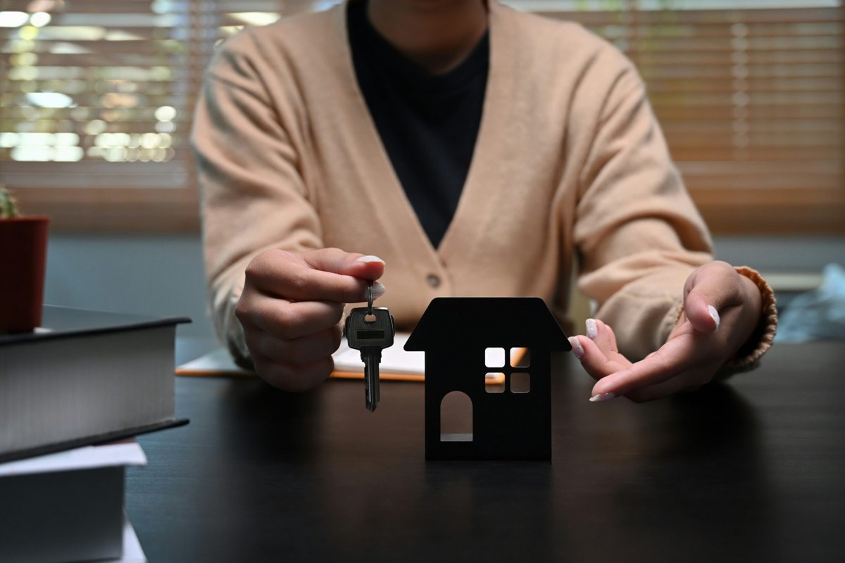 statmannicholas's tweet image. Why Transparency Matters in the Quick House Sale Industry
Read more 👇
nickstatman.co.uk/blog/why-trans…
 #QuickHouseSale, #PropertyTransparency, #BelowMarketValue, #HomeSaleProcess, #PropertyExperts, #PropertyInsights, #NicholasStatman, #NickStatman, #NickStatmanLeeds,