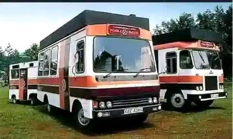 KResearcher's tweet photo. "Watoto kaa Chini" was a mobile cinema which was a government project that brought movies to our villages. We loved it!!! https://t.co/T5xEPbeczH