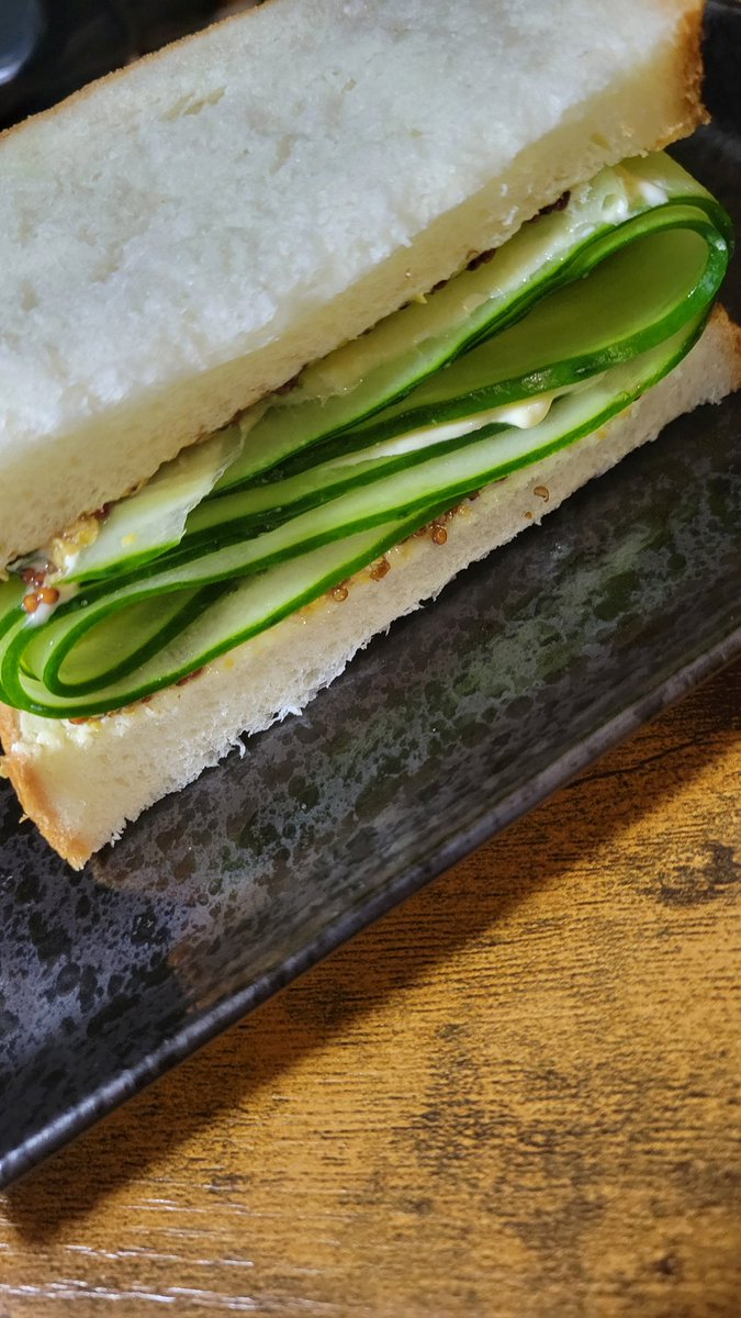 poprabbit tweet media