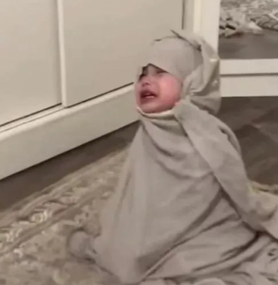 when im making dua and all i can think or say is "ya Allah pls"