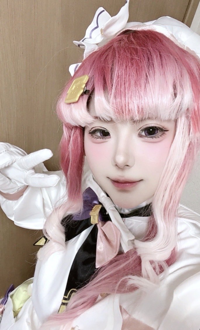 宅コス〜  🍰.🧁ちゃんやった！
ウィッグ白から染めたから見て‼️‼️