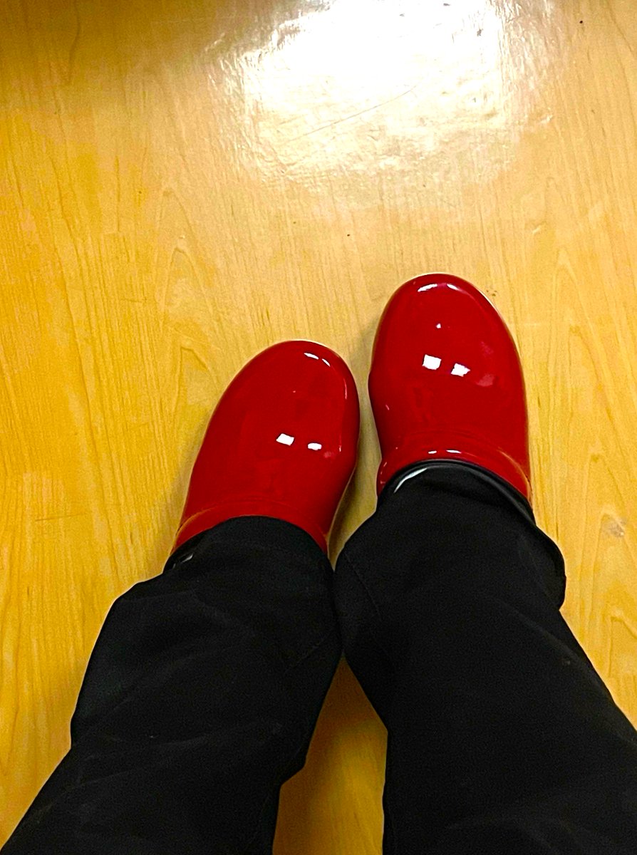 WaxeWod's tweet image. Here is the first part of our journey into the city yesterday. Don't read if swearing offends thee. patreon.com/posts/151237262
#caregiving #stroke #blooddraw #phlebotomist