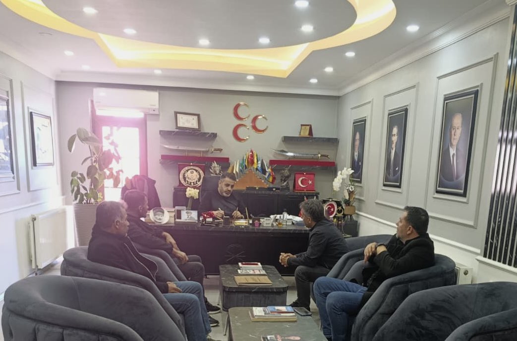 Milliyetçi Hareket Partisi Batman İl Başkanlığı 📍 

Kapımız da gönlümüz de vatandaşlarımıza her zaman açık olduğu gibi, bu mübarek #Ramazan ayında da hemşehrilerimizin yanında olmaya, dertleriyle dertlenmeye devam ediyoruz.