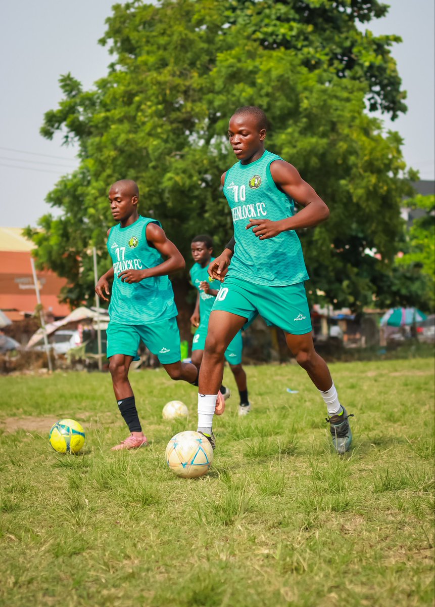 GreenLockFC's tweet image. Snaps from the grind 📸⚽

No shortcuts, just focus. No noise, just work.

The future of football is being built one session at a time at Green Lock Academy. 🟢🔐

#GreenLockAcademy #TrainingMode #FutureStars