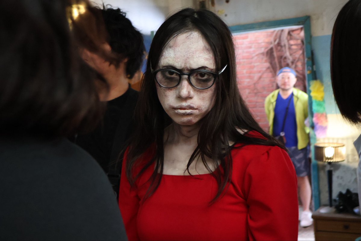 無防備な私が…🤣 リアルにとても目が悪くて、白コンの着脱があるので