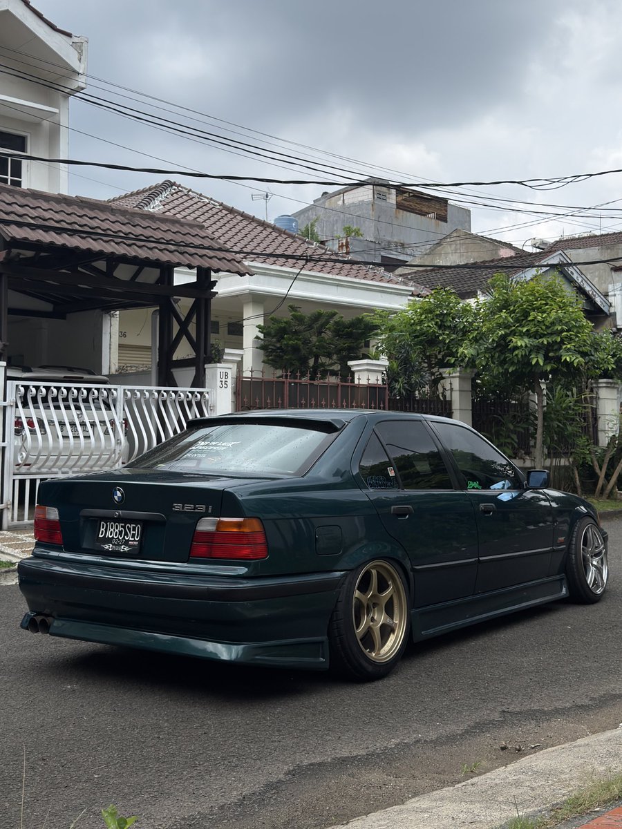 semua org tweet media