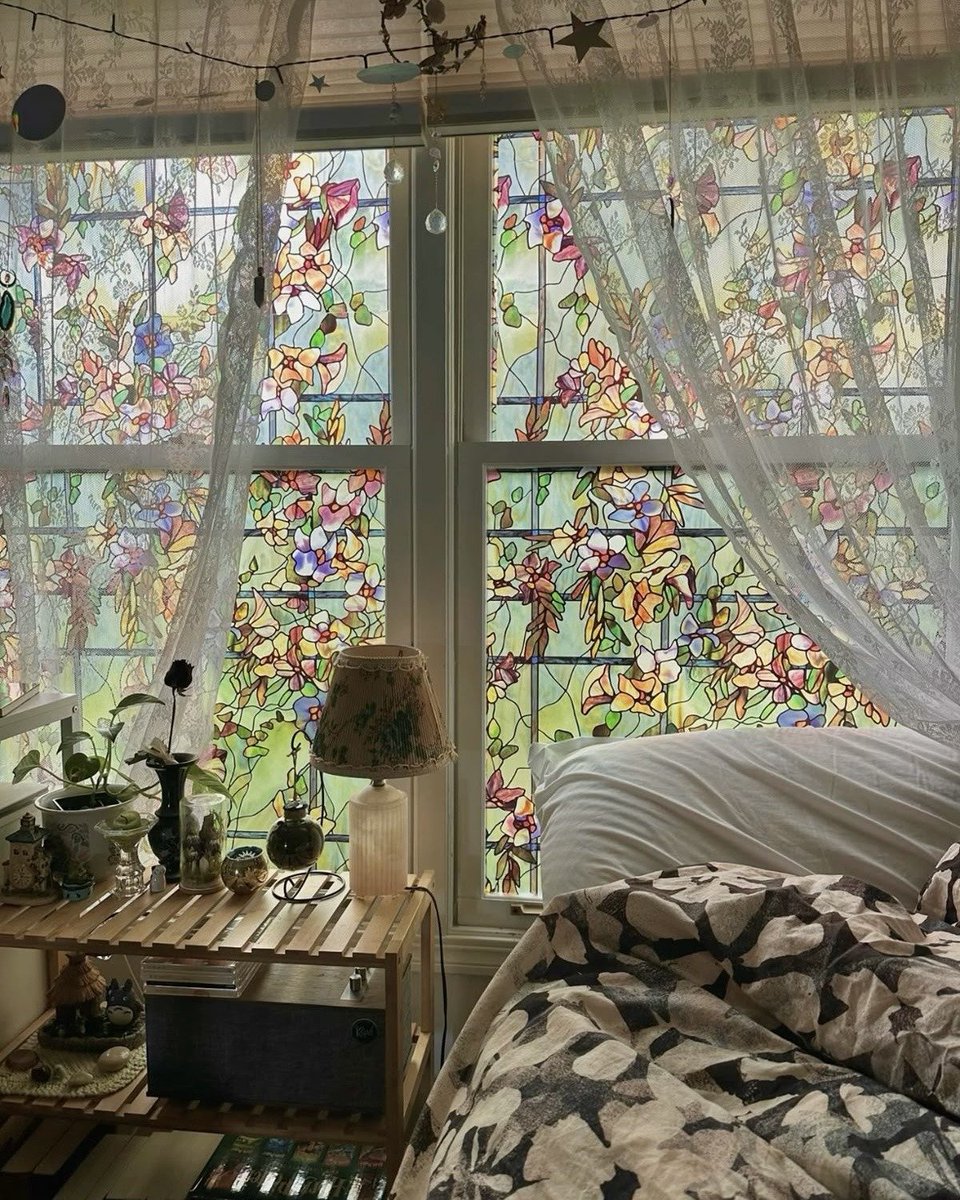 dearlybeloves's tweet image. stained glass