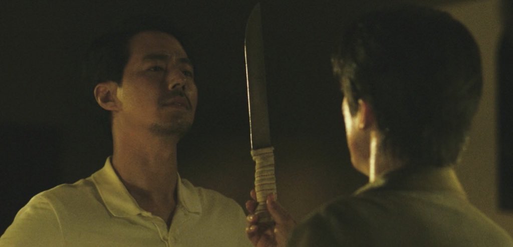 늬가 맨날 이런거이 처넣는다고
늬도 이걸로 배때지 뚫려보겠냐고 하면
강대진 할말없죠