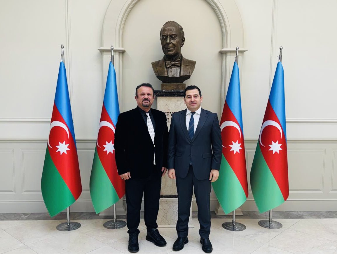 Gazi Üniversitesi Öğretim Üyesi Sn. Prof. Dr. Ömer Türkmenoğlu Büyükelçiliğimizi ziyaret etti. Büyükelçiliğimiz Müsteşarı ile gerçekleştirilen görüşmede, eğitim ve kültür alanlarında iş birliği imkanları ve ortak projelere yönelik fikir alışverişinde bulunuldu.