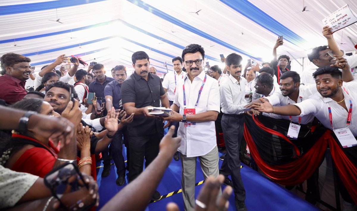 Orae_Thalaivan's tweet image. Loading 2.0

#loading2point0