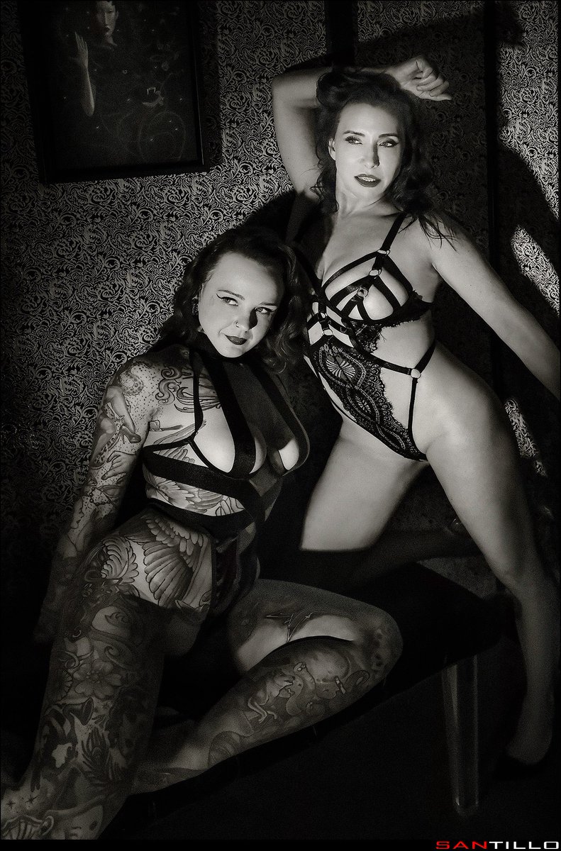 veronicasway_'s tweet photo. We enjoy a little femme fatale:) @SantilloImages https://t.co/42xrzN80iy