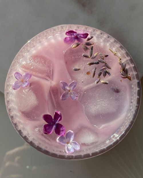 dearlybeloves's tweet image. prettiest mocktail