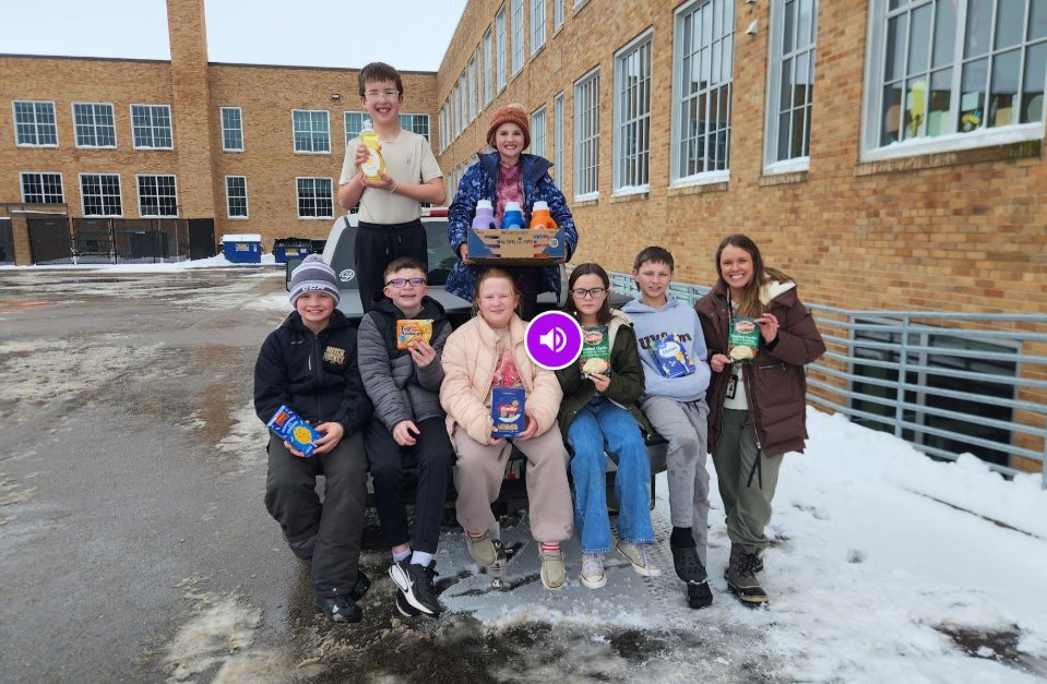 parkelem's tweet photo. Touchdown! We did it, Park! We did a SOUPer job at collecting items for the food shelf! https://t.co/9DuZNpTaMY
