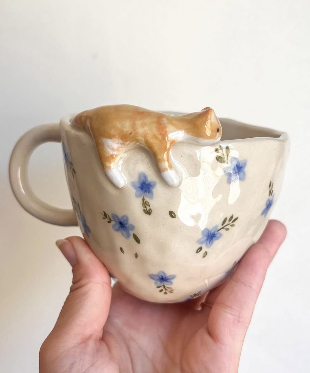 dearlybeloves's tweet image. cute mug