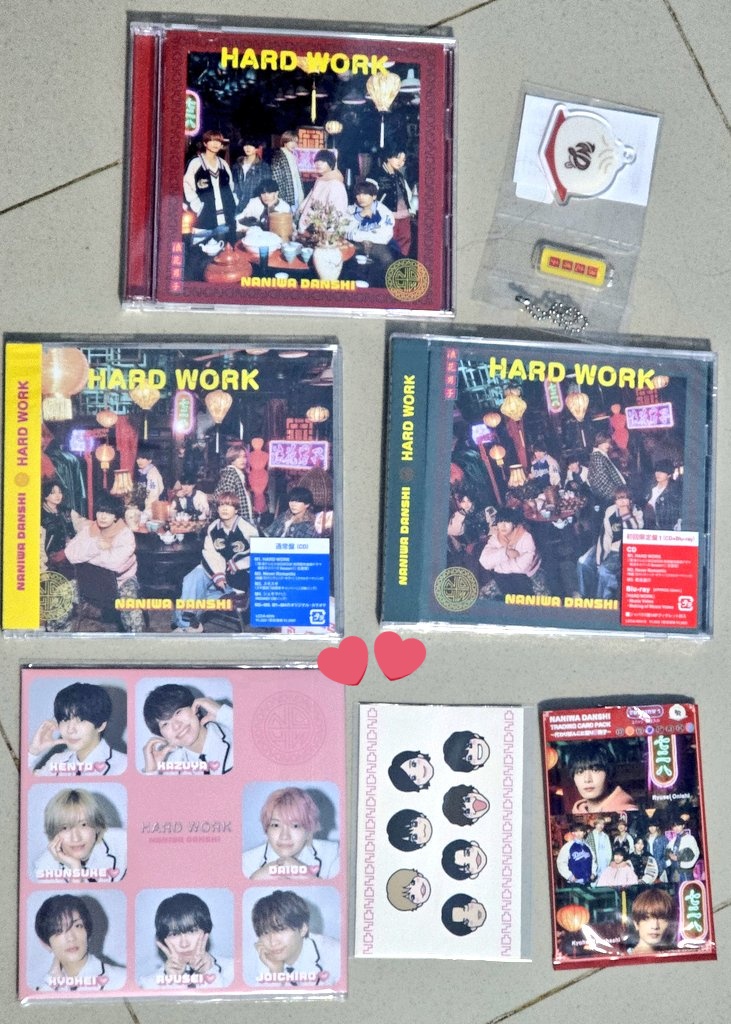 reechan_rk's tweet photo. My Hard Work just arrive 🎉
Like usual i will share to those who want them (All 4 edition except from famikura).
1. DM me your name and gmail
2. Tell me one member what he need to work hard for. Can be your humble/funny suggetion for him🤭 
#riananiwa https://t.co/TC0pEmrfYR