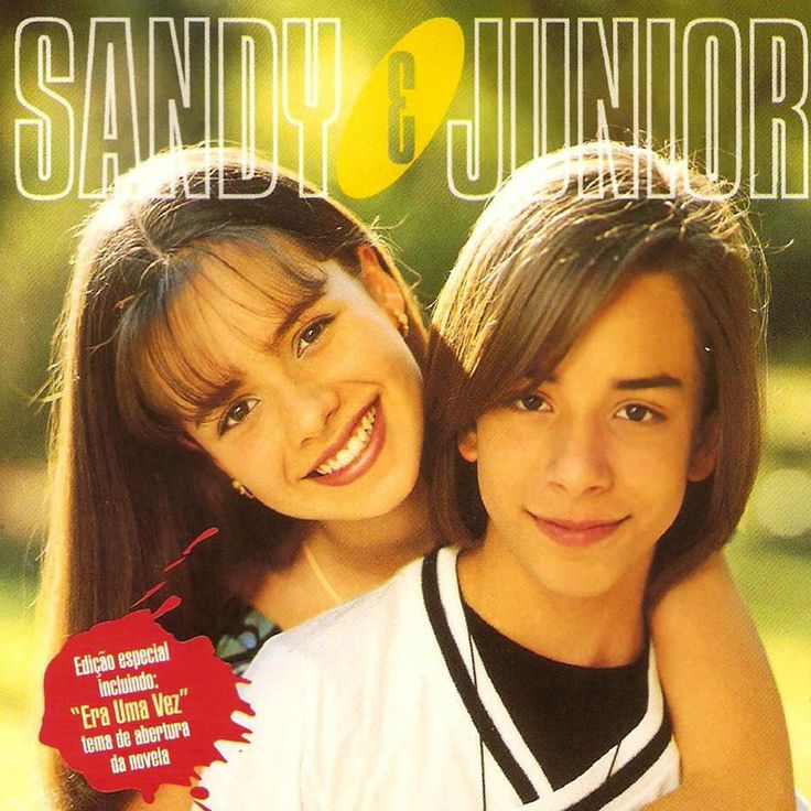 RioMarKennedy's tweet photo. “Dig Dig Joy” já tá na cabeça por aí?  Às 19h tem cover GRATUITO de Sandy &amp; Junior na Praça de Alimentação do RioMar Kennedy! Bora? 🎤✨ https://t.co/v6LqFZzFd8