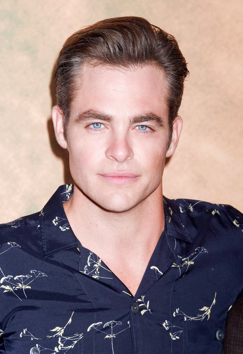 ChrisPine Pic&Gif tweet media