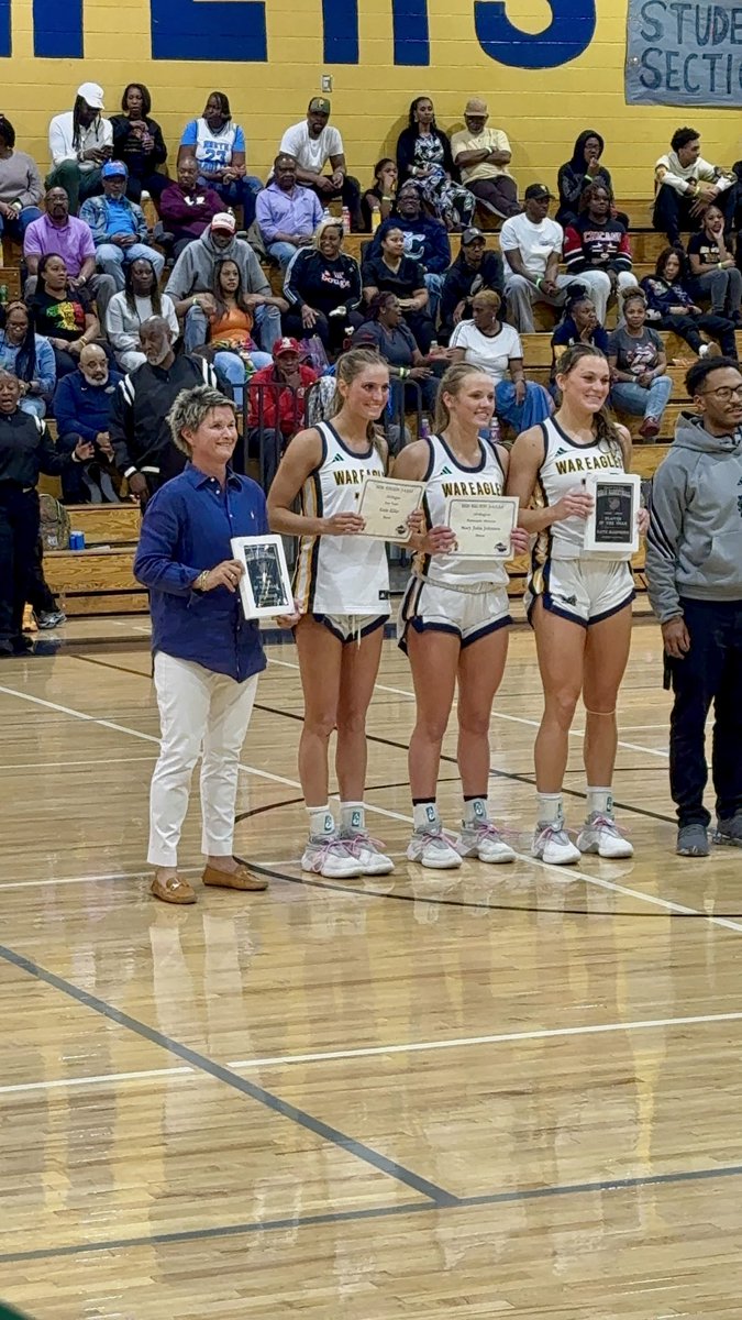 dwaugh3's tweet photo. Congrats!  Region Champs again!  @MaristBooster https://t.co/5Ky7ONqa9f