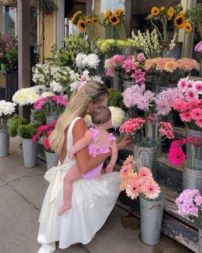 herhush_'s tweet photo. how i love to be a girl mom https://t.co/x3SZ7X1HDT