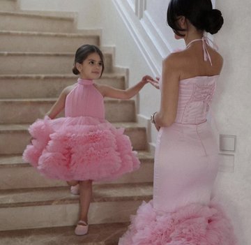 herhush_'s tweet photo. how i love to be a girl mom https://t.co/x3SZ7X1HDT
