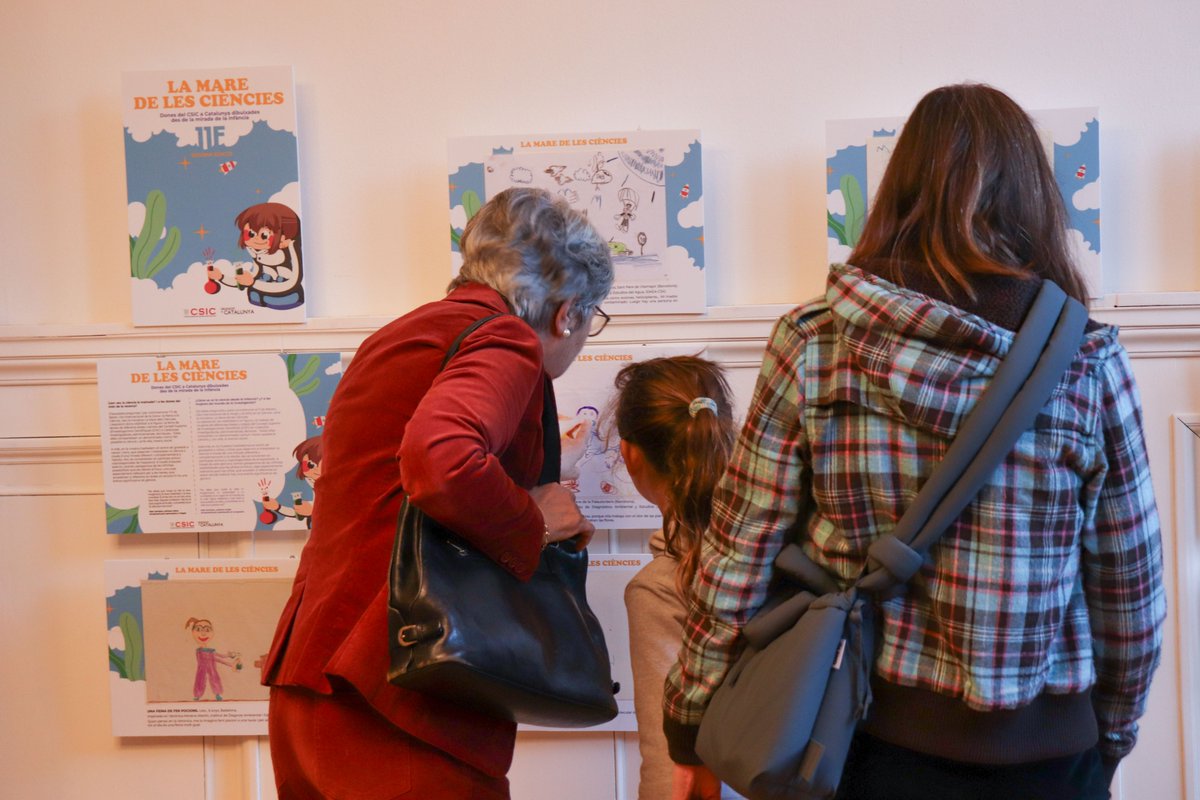 CSICCat's tweet photo. Aquesta setmana hem inaugurat, amb una festa infantil, l'exposició "La Mare de les Ciències"
Una mirada especial, la dels infants, a la feina de les dones en l'àmbit de la investigació, tant de científiques com de personal de suport. Com les veuen els nens?
#11Feb #ciencia https://t.co/iRLYWZsVs7