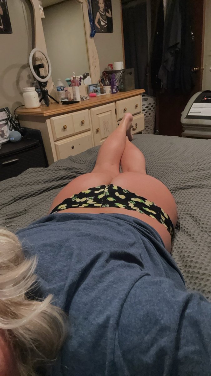 Yesgurl321's tweet photo. Everyone click on that link in my bio. You won’t regret it 😘 https://t.co/illqYNNwK8