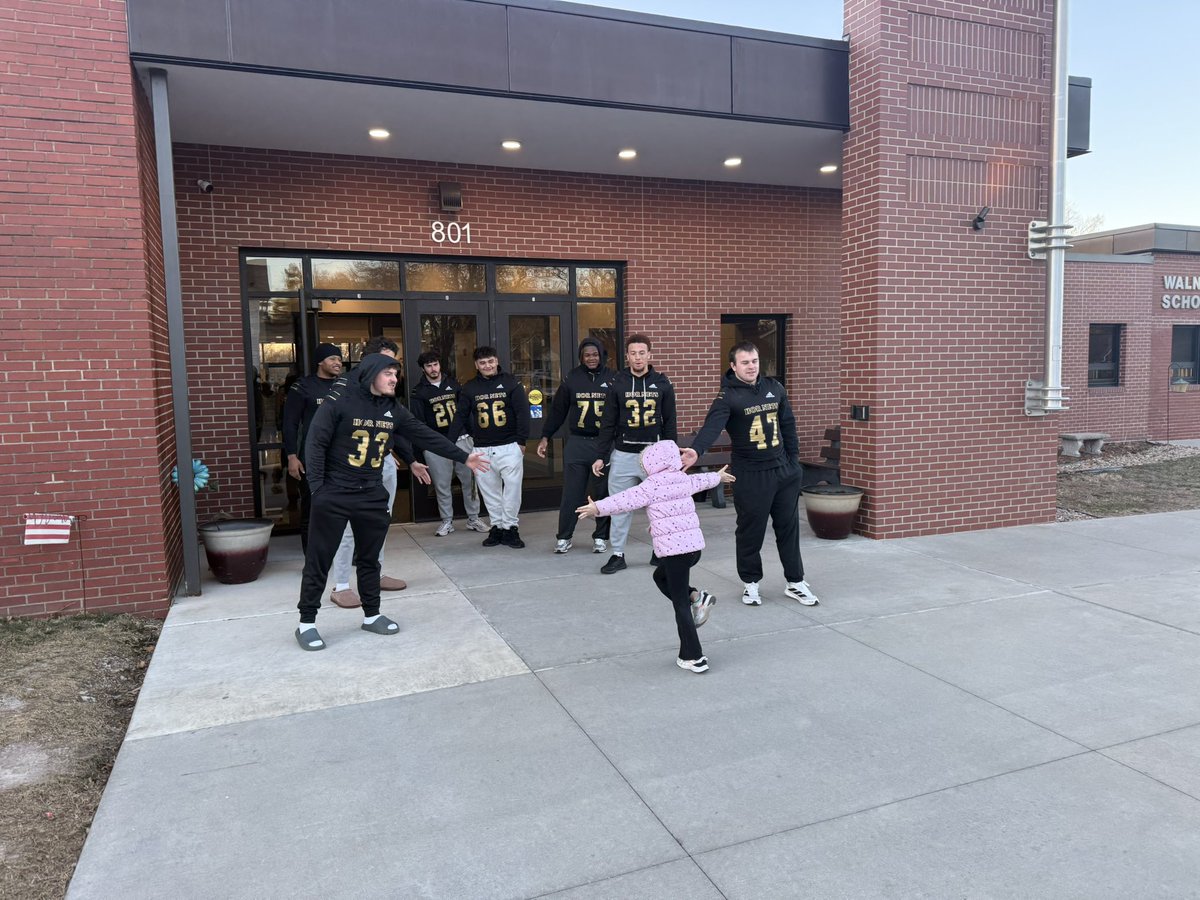 ESU Hornet Football tweet media