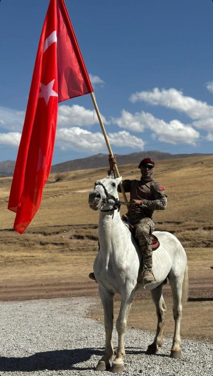 militerenstitu's tweet photo. Atın üstündeki Türk değilse yüktür https://t.co/3g1uWg4Lhf