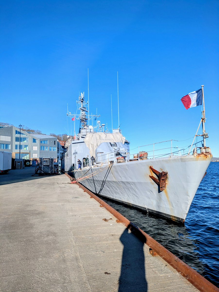 Marine nationale tweet media