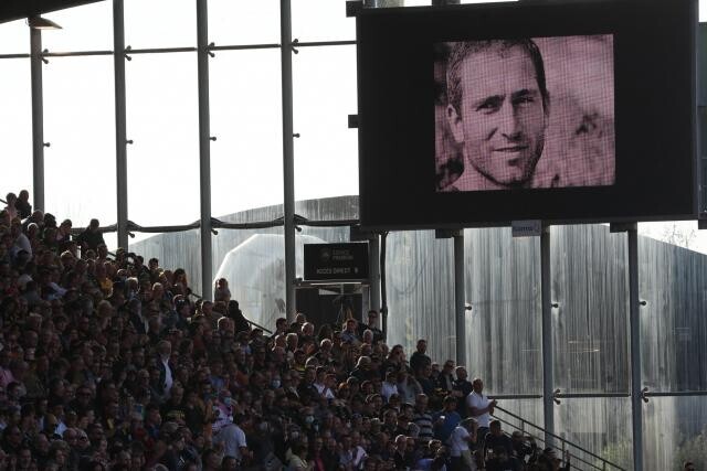 L'un des avocats de la famille de Federico Aramburu dénonce les hommages à Quentin Deranque : «Ce bruit assourdissant, en comparaison du silence politique d'il y a quatre ans, est une monstruosité»

➡️ l.lequipe.fr/nKB