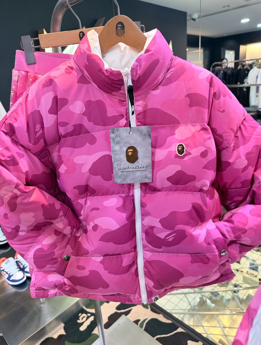 grailedpolice's tweet photo. Bape Pink Puffer Coat https://t.co/JYB6QHZWL1