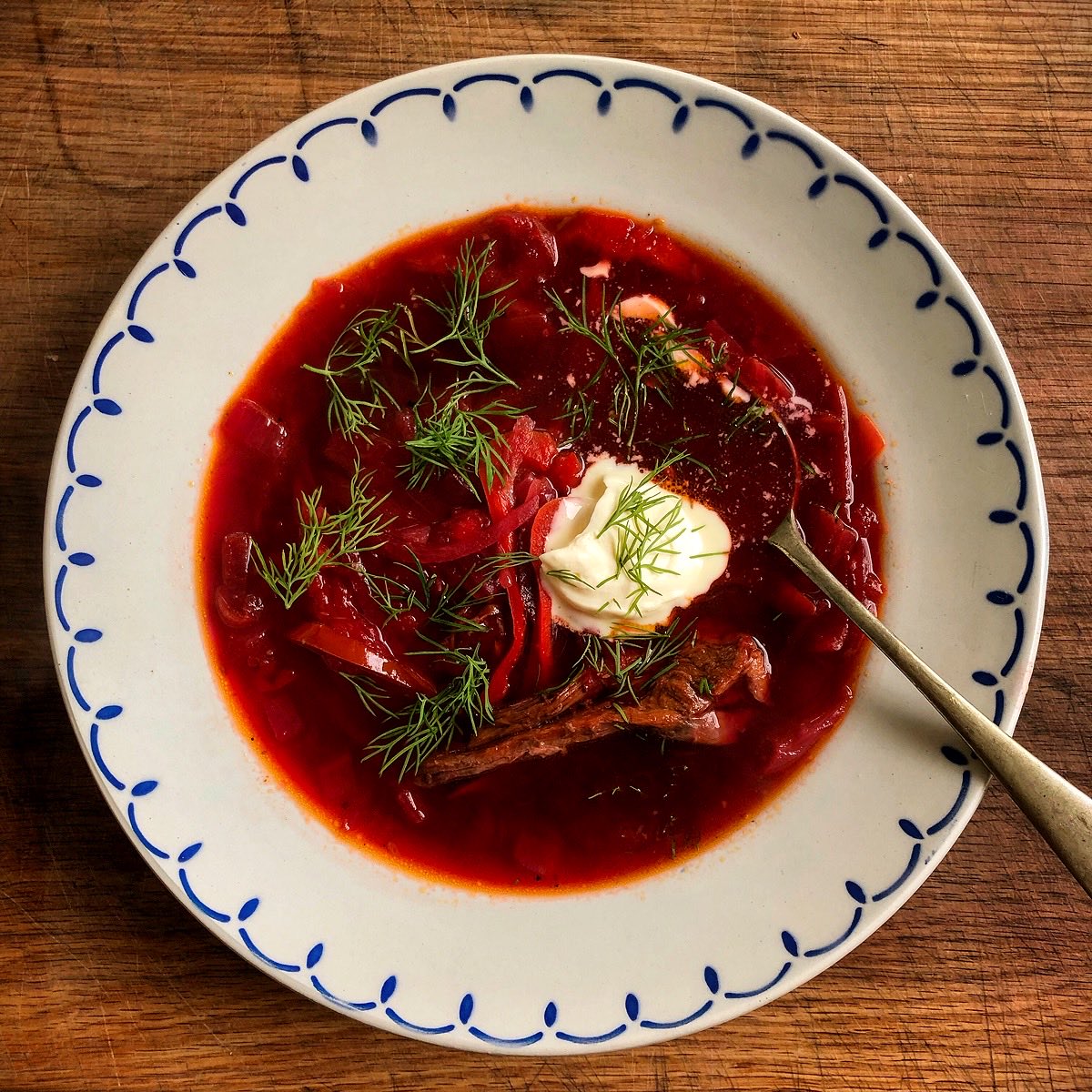 Pls spread the word, esp among 300k strong displaced Ukrainians in the UK. Im cooking borsch tomorrow on <a href="/SaturdayKitchen/">SaturdayKitchen</a> live on BBC. Hoping this will be a good boost of morale. 🫂 #standwithukraine