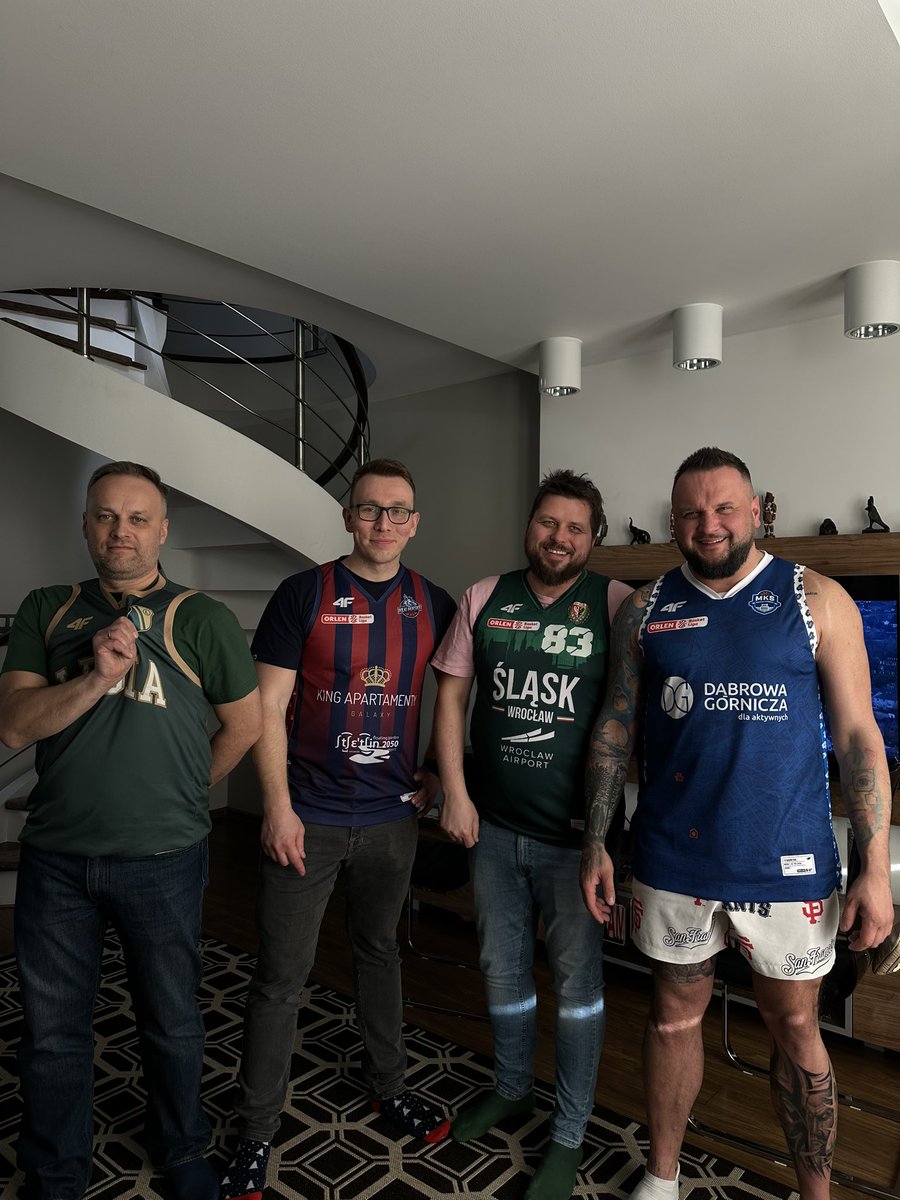 Mateusz Solecki tweet media