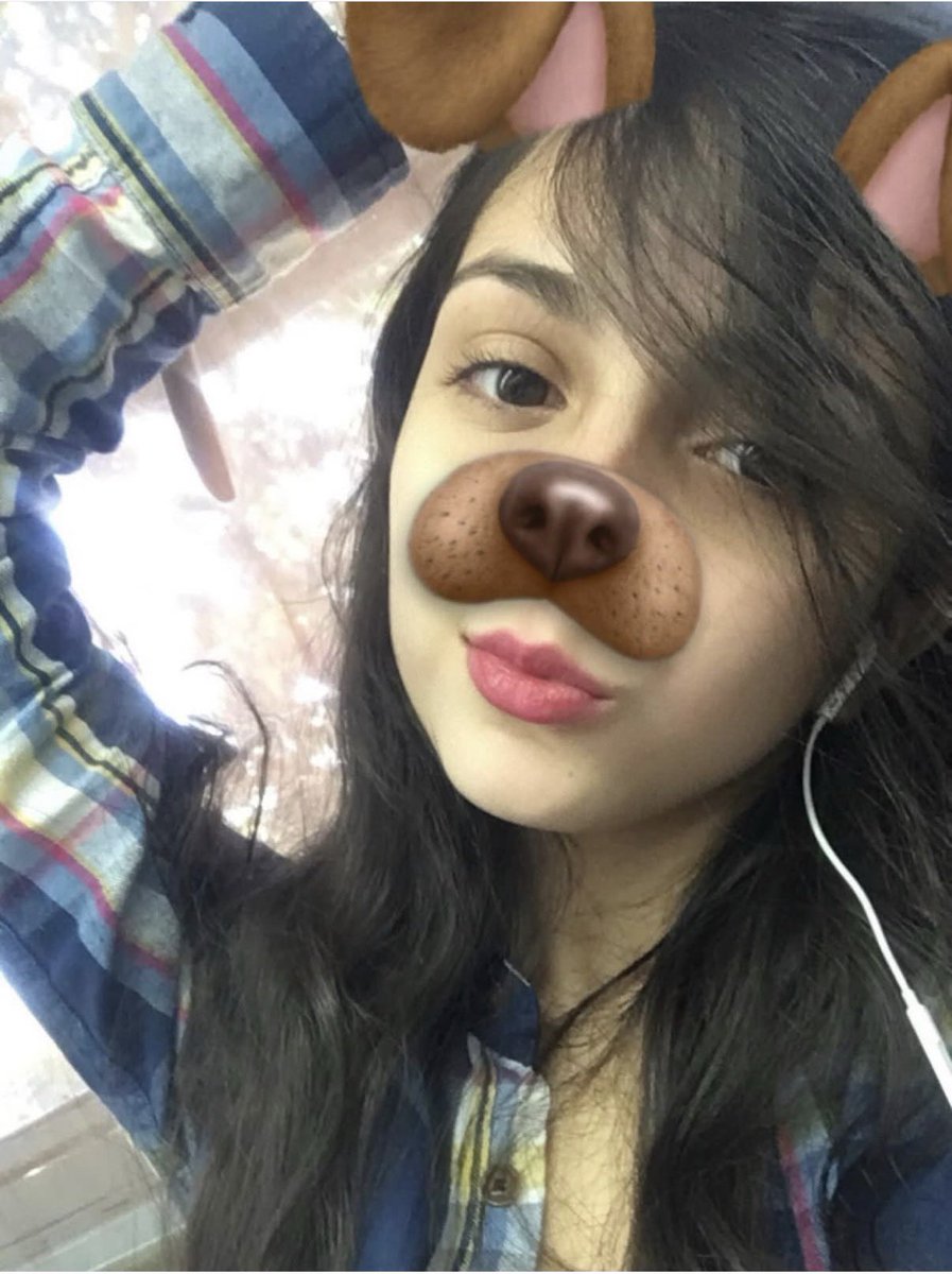 Me mamé media hora oyéndole darle palo a los Therians… le mandé la fotico del 2017 y me bloqueo de una.