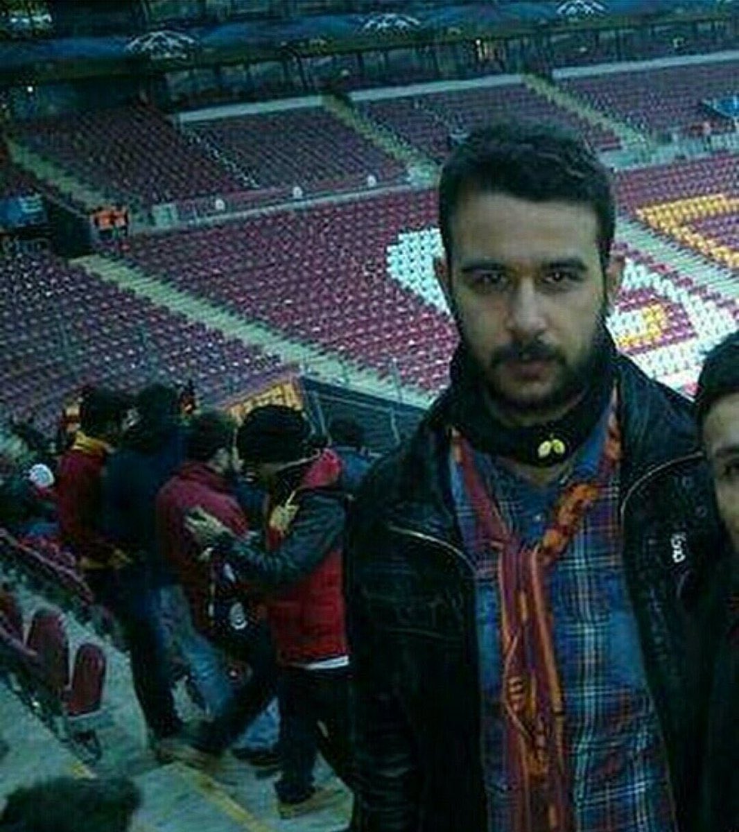 Mekanın cennet olsun #FıratYılmazÇakıroğlu
Unutmadık, unutmayacağız...

#ultrAslanUNI
#uAUNIULUDAG