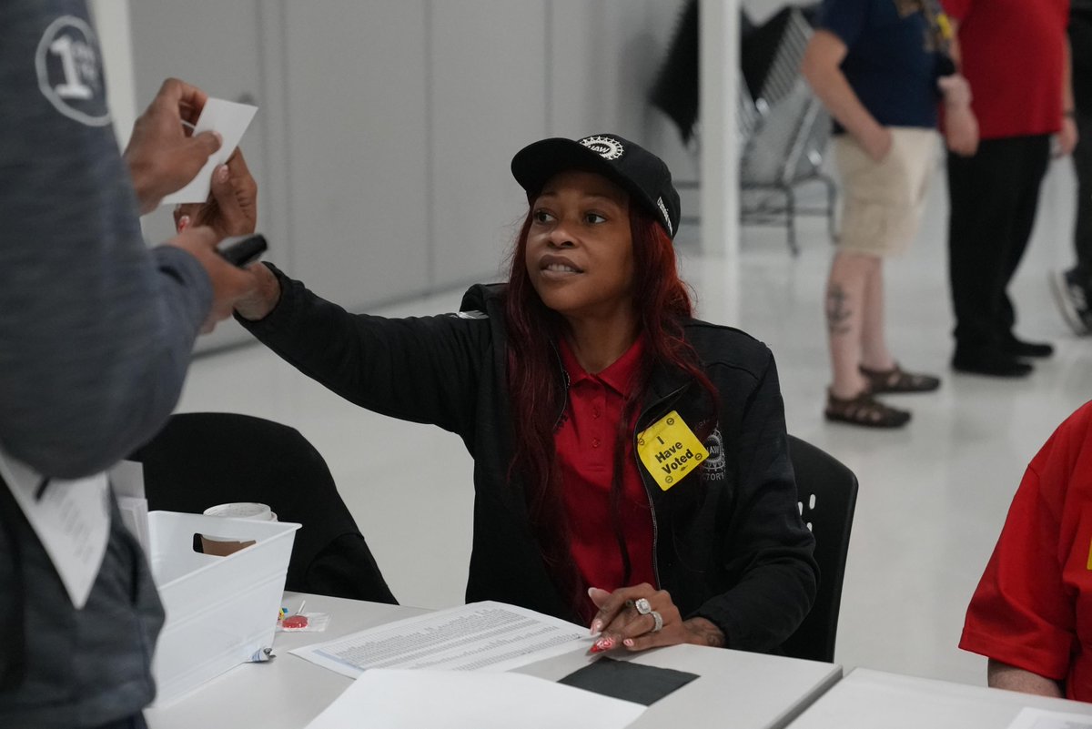 UAW tweet media