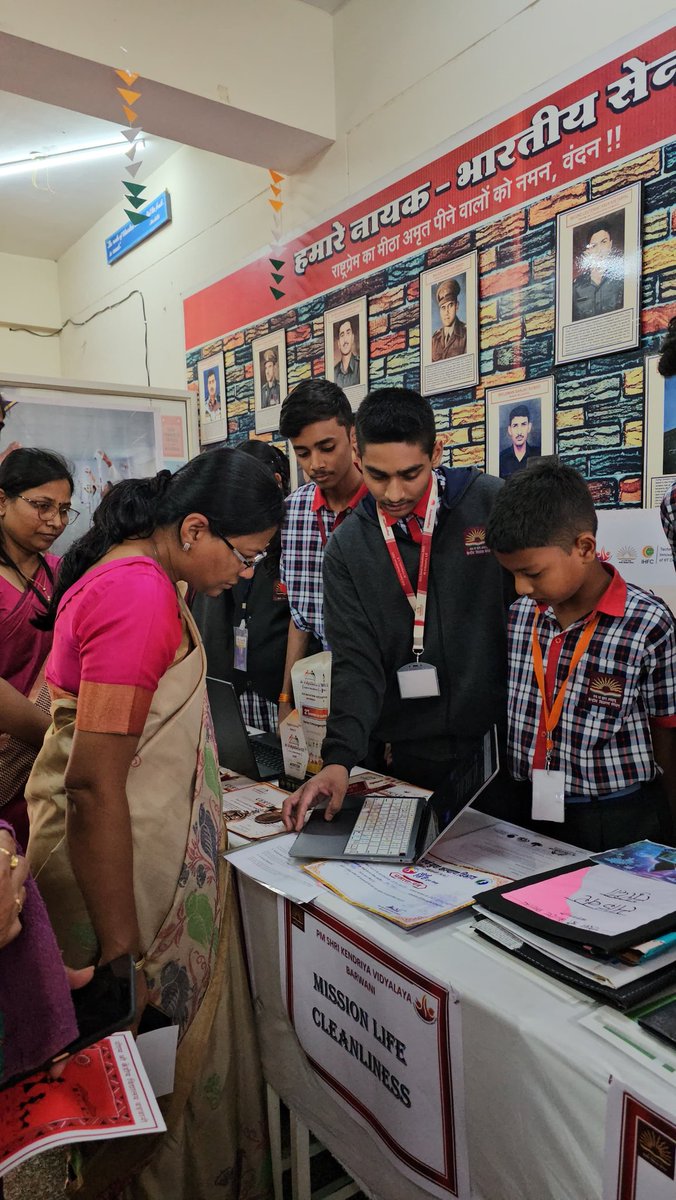 Today, PM Shri K.V. Badwani was graced by the presence of Ms. Nidhi Kesharwani, Joint Secretary, Commerce &amp;Industry. She interacted with the students, observed all the PM SHRI activities, and was highly impressed by the STEM initiatives. 
<a href="/EduMinOfIndia/">Ministry of Education</a>
<a href="/KVS_HQ/">Kendriya Vidyalaya Sangathan</a> 
<a href="/CimGOI/">Minister of Commerce and Industry</a>