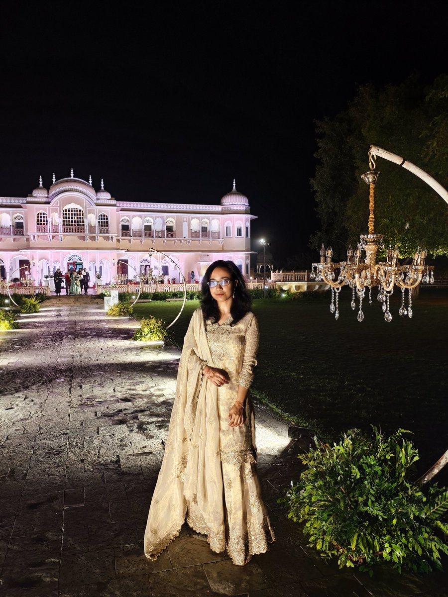 B. Moni Das tweet media