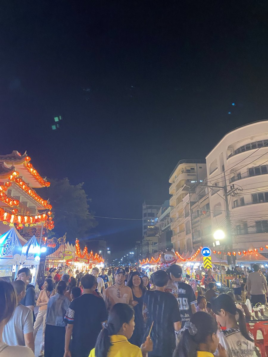 คนเดียวมันก็ดีนะ แต่ถ้ามีคนมาด้วยน่าจะดีกว่า🥹😂
#หาดใหญ่ #สงขลา