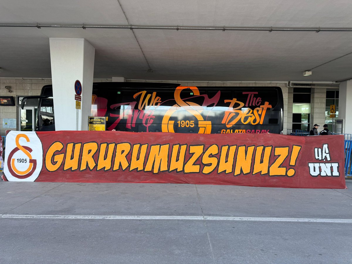 GURURUMUZSUNUZ!

Takımımızı karşılamak için havaalanındayız! 
📍Konya #ultrAslanUNI