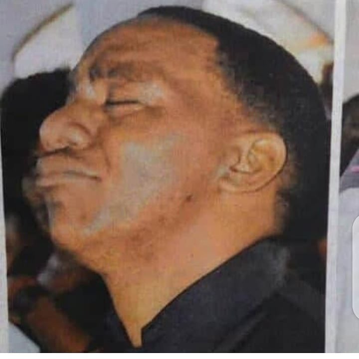 TitoMagoti's tweet photo. Lissu: Sijamalizana na wewe, nataka ukitoka hapa ukawaeleze mapolisi kwamba kule hakufai!

Hali ya shahidi la kificho:👇 https://t.co/VoV68A9JET