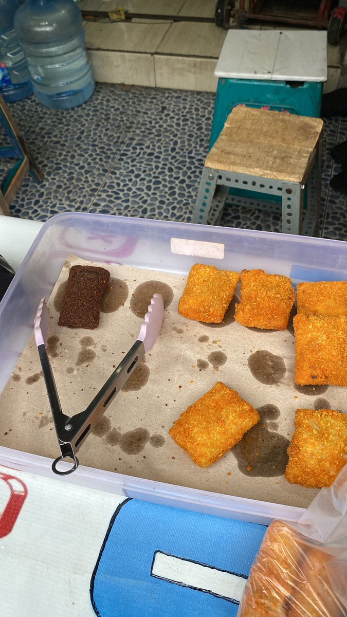 nida unch ;* tweet media