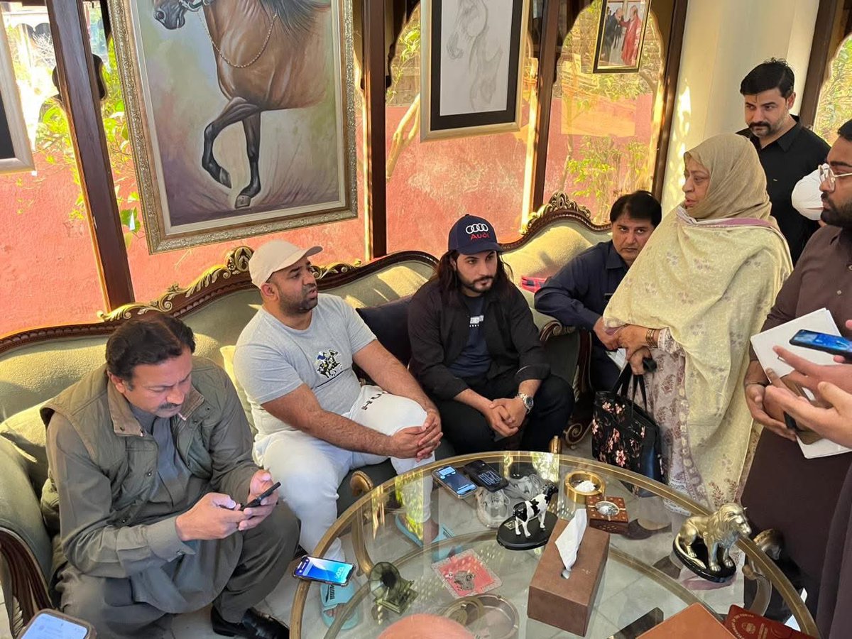 عوام کی خدمت کرنا کوئی ہمارے اس لڑکے سے سیکھے❤️🇵🇰🫡🔥😍