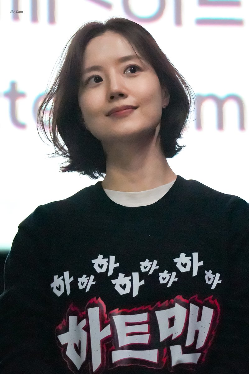 260118 영화 하트맨 무대인사

🐾

#문채원 #MoonChaewon