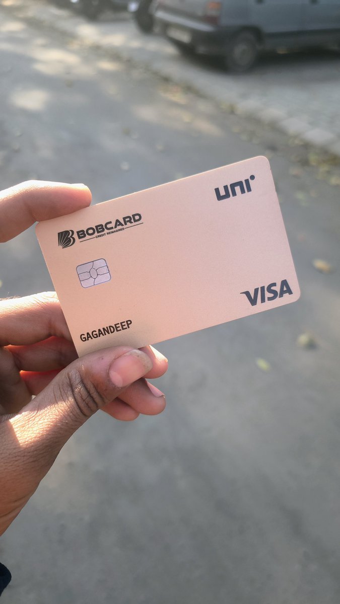 TheGaganTalks's tweet photo. Why take permission to shine? My Uni Card in Magnificent Gold comes handy. #SwipeyourVibe @cards_uni https://t.co/8f8HCuz9ft