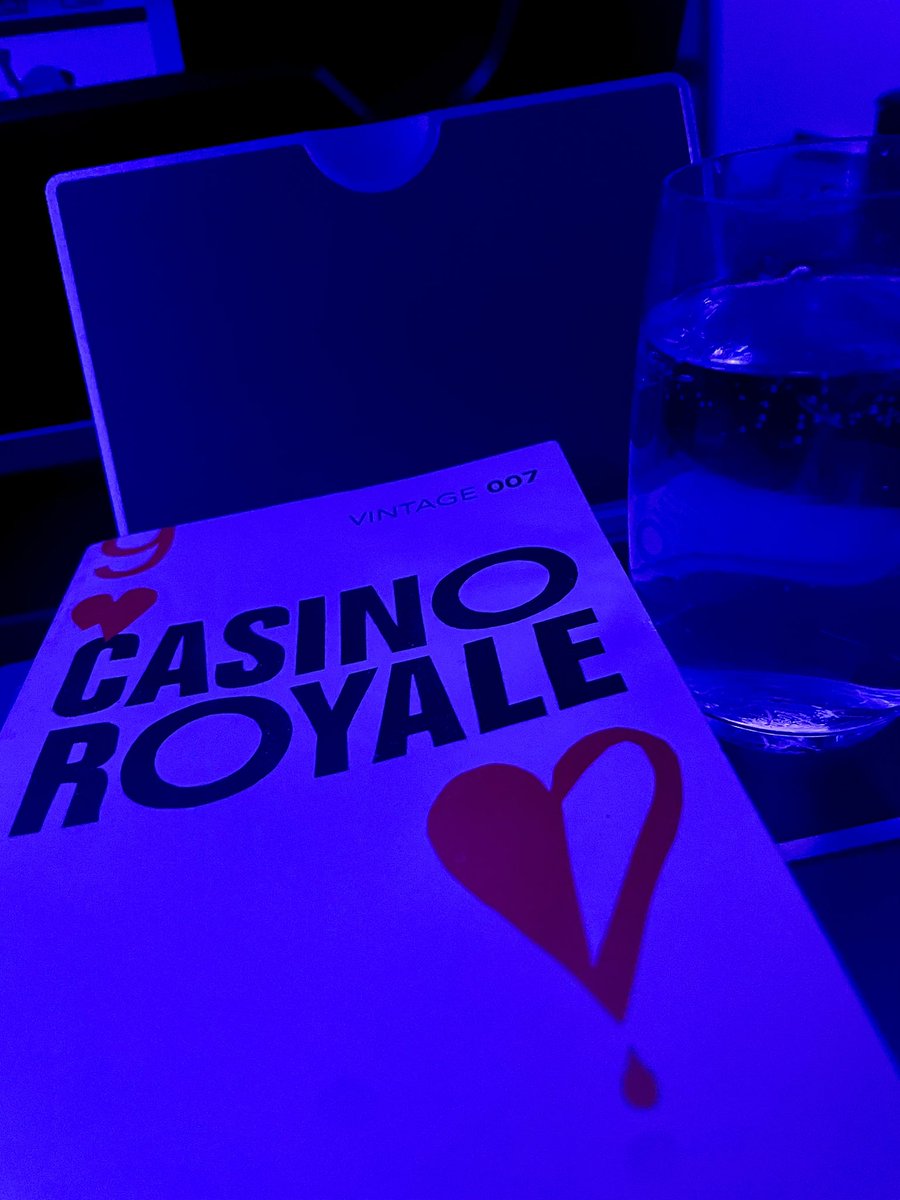 MissLuciStone's tweet photo. Business class suits me🤭 https://t.co/lpJfehxdxn